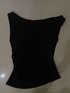 Chic Black One-Shoulder Top