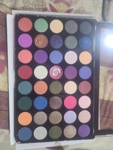 Swiss Beauty Eyeshadow Palette