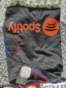 CLUBS AND COUNTRY JERSEYS