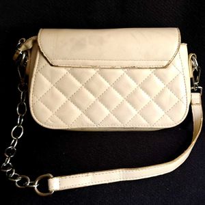 👜 Quilted Shoulder Bag Cream White