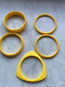 5 Piece Yellow Wrist Accesory - Bracelet
