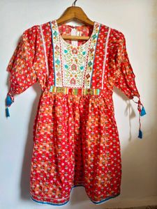 Cute Floral Print Top Size Small