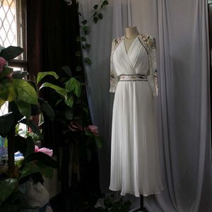 Elegant White Maxi Dress