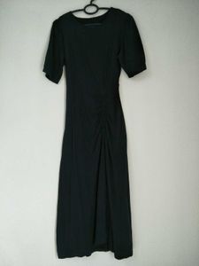 Elegant Black Gathered Waist Midi Dress