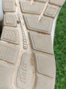 6 Year Old White Bata School Shoes