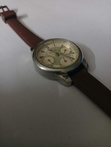 Classic Brown Strap Watch