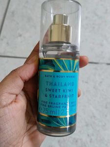 BBW Thailand sweet Kiwi And Starfruit Body Mist