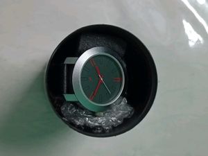 FASTRACK QUARTZ ANALOG BLACK LEATHER STRAP WATCH