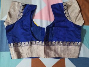 Women Stylish Blue Saree With Blouse