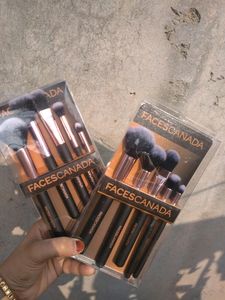 Faces Canada Makeup Brushes