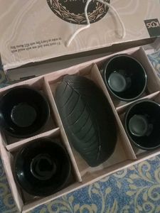 Beautiful Lavish Black Bowl Set