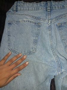 ZARA BOYFRIEND RIPPED JEANS