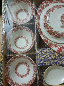 Crockery, Set of 9 Dinner 🍽️