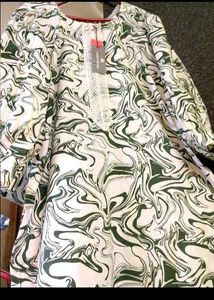 Beautiful Dress 🤍💚