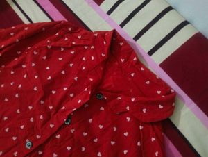 Red Heart Print Shirt