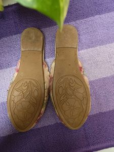 Jaipuri Floral embellised Flats