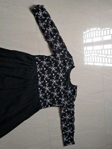 Black Gown(fixed Price)) ✨️