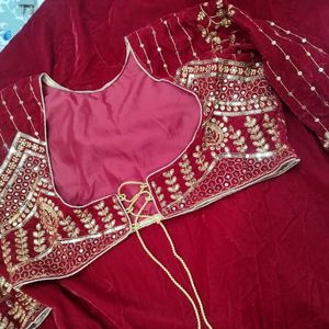 Trendy velvet gown with Koti set😍