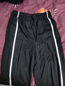 Urbanic Trackpants Size m