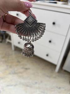 4 Pair Of Earrings