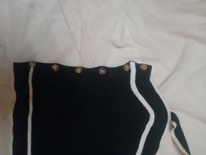 Black &amp; White Cropped Tank