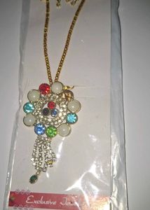 Stylish Gold Necklace