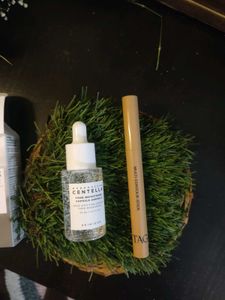 Skin1004 tone Bright Ampoule And Tag Contour
