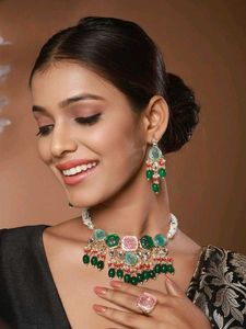 Elegant carving stone necklace