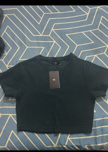 DESI MINIMALS CROP TOP