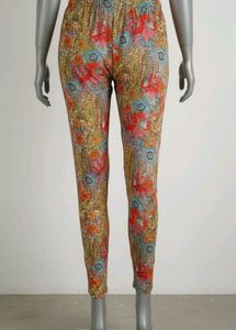 🟥FREE---BIES🟥floral Print pants