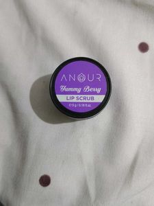 Anour Yummy Berry Lip Scrub