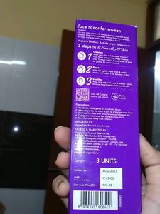 Bombae Face Razor &amp; Aloe Turmeric Gel Combo