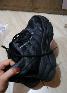 Black Madefoot Shoes