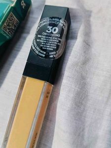Sugar Cosmetics Waterproof 💦 Concealer