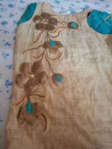 Embroidered Ethnic Kurta