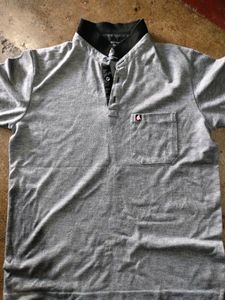 Gray T Shirt For Man