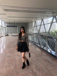 animal print drawstring crop top