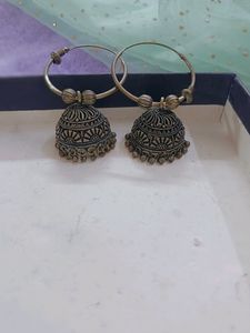 Earings