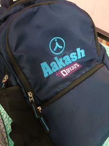 Aakash Institute Bag For Neet Dropper