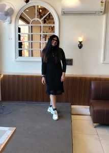 pure woollen Elegant Black Midi Dress