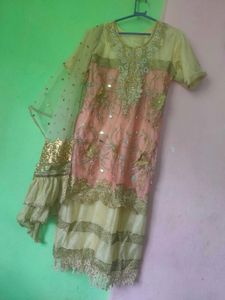 Elegant Embroidered Kameez With Dupatta
