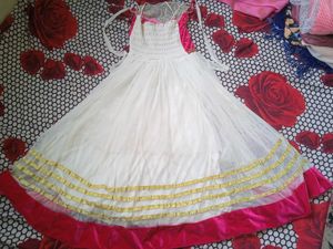 EThINIC BEAUTIFUL GOWN