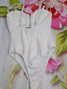(1132)White Ribbed Bodysuit
