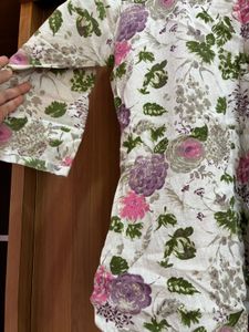 Floral Print Top/kudthi with side pockets