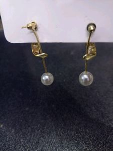 Unused Zirconia Metal Earrings With Pearl