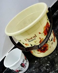 Bucket with Mug ✨