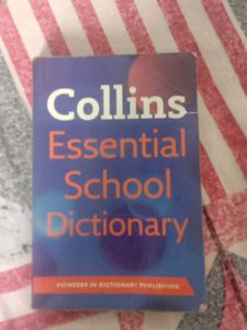 Collins Essential School Dictionary