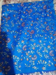 Blue Saree With Magenta Embroidered Blouse
