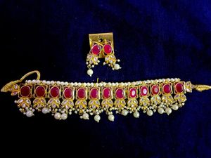 Kundan Neckpiece With Earrings