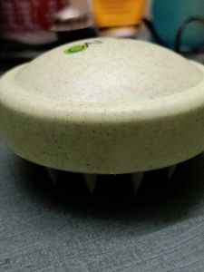 Hair Scrubbing Brush